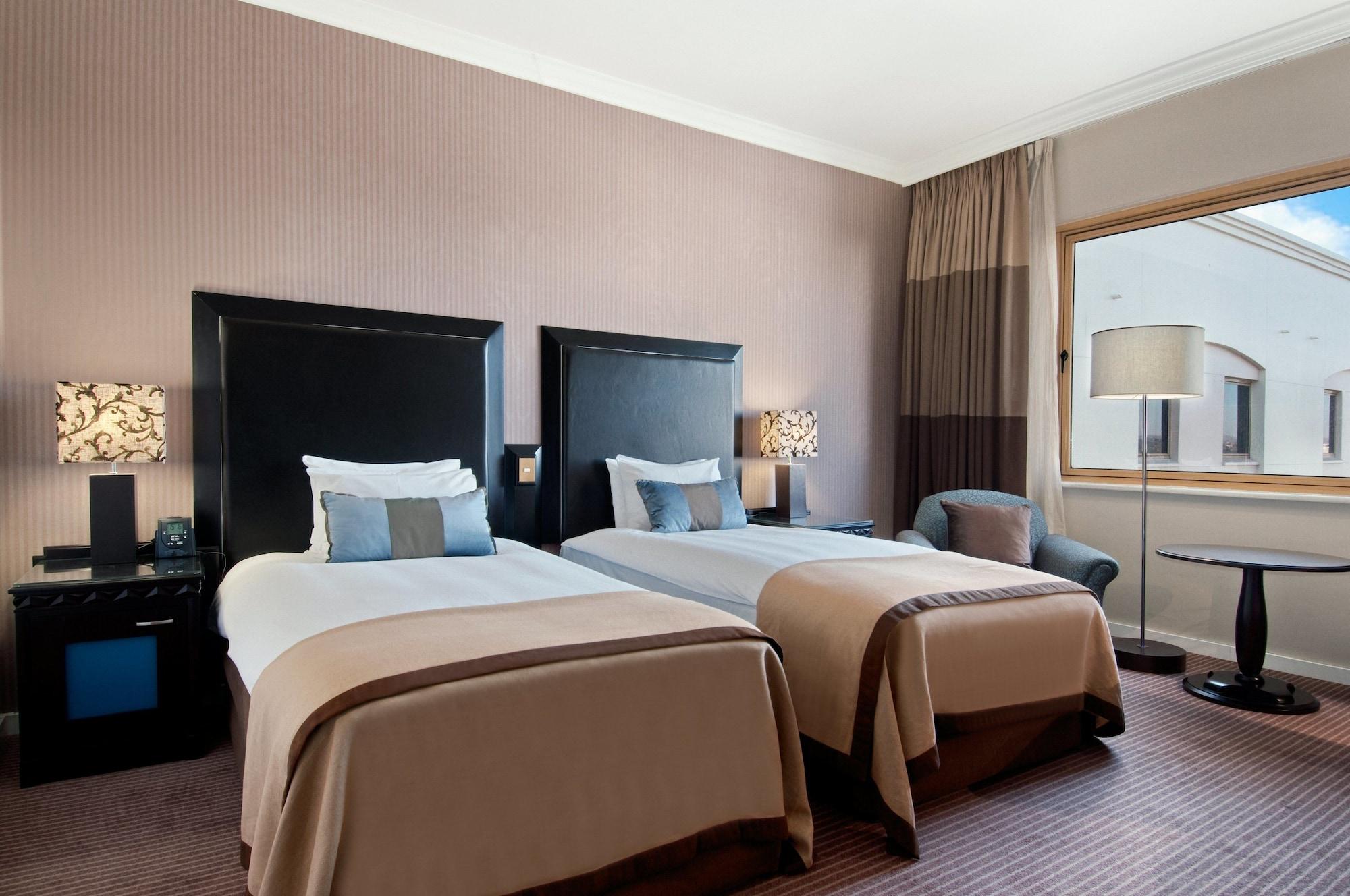 Nh Johannesburg Sandton Ngoại thất bức ảnh A room at the InterContinental London Park Lane